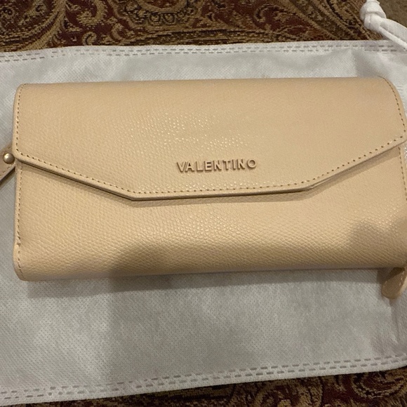 Valentino By Mario Valentino Cream Wallet - Picture 1 of 5
